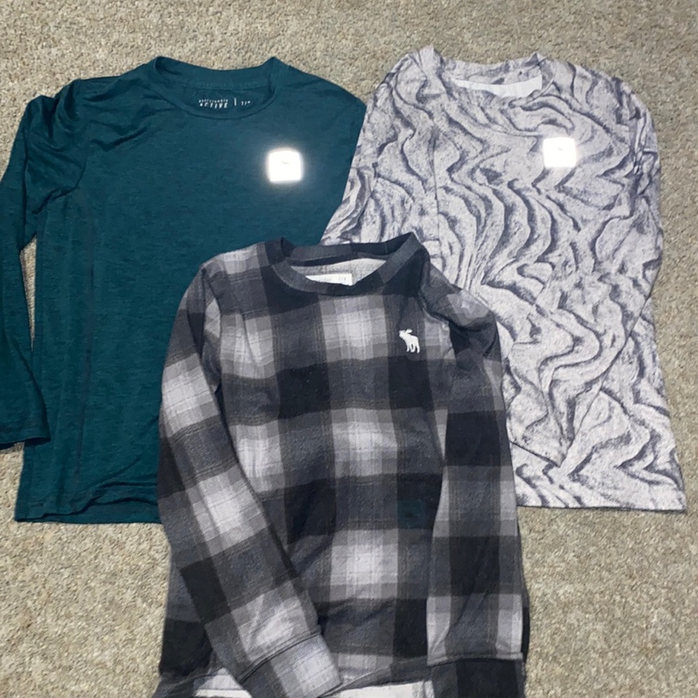 Abercrombie kids 7/8 lot of three shirts